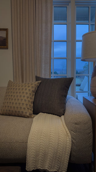 Modern Chic Living Room Pillow Combo