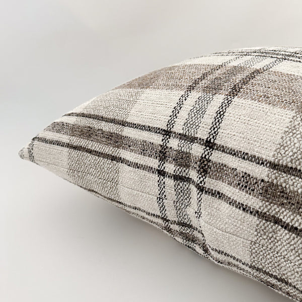 Eald Plaid Pillow Cover
