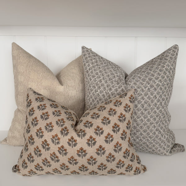Creamy Indoor/Outdoor Pillow Cover