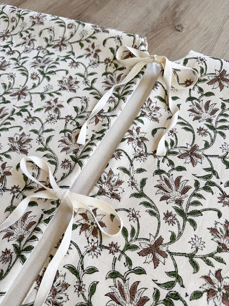 Amaryllis Block Print Christmas Tree Skirt