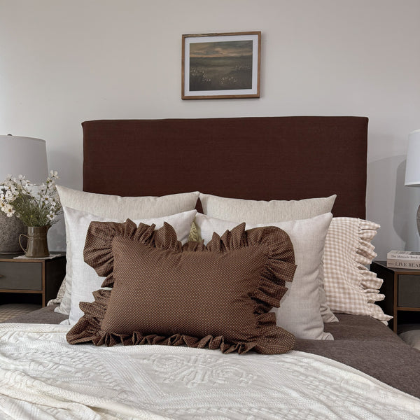 Gisѐle Ruffle Pillow Cover