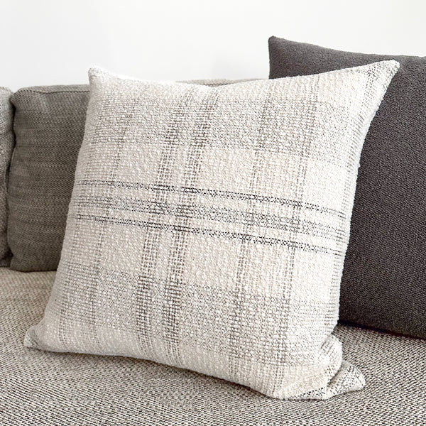 Snow & Linen Stewart Plaid