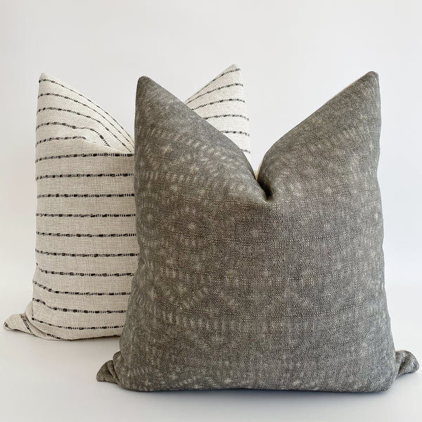 Eloa Gray & White Pillow Cover