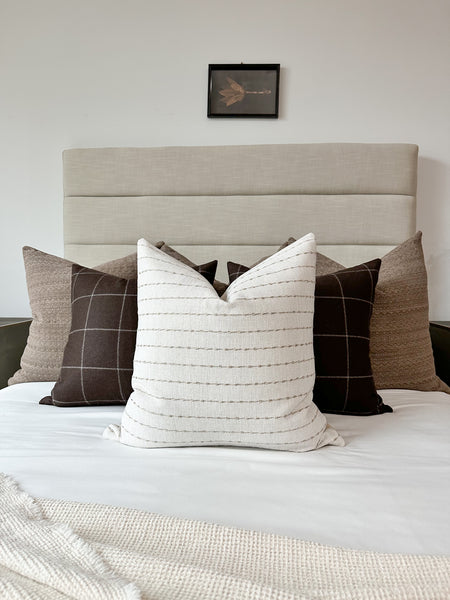 Eloa Neutral Pillow Cover