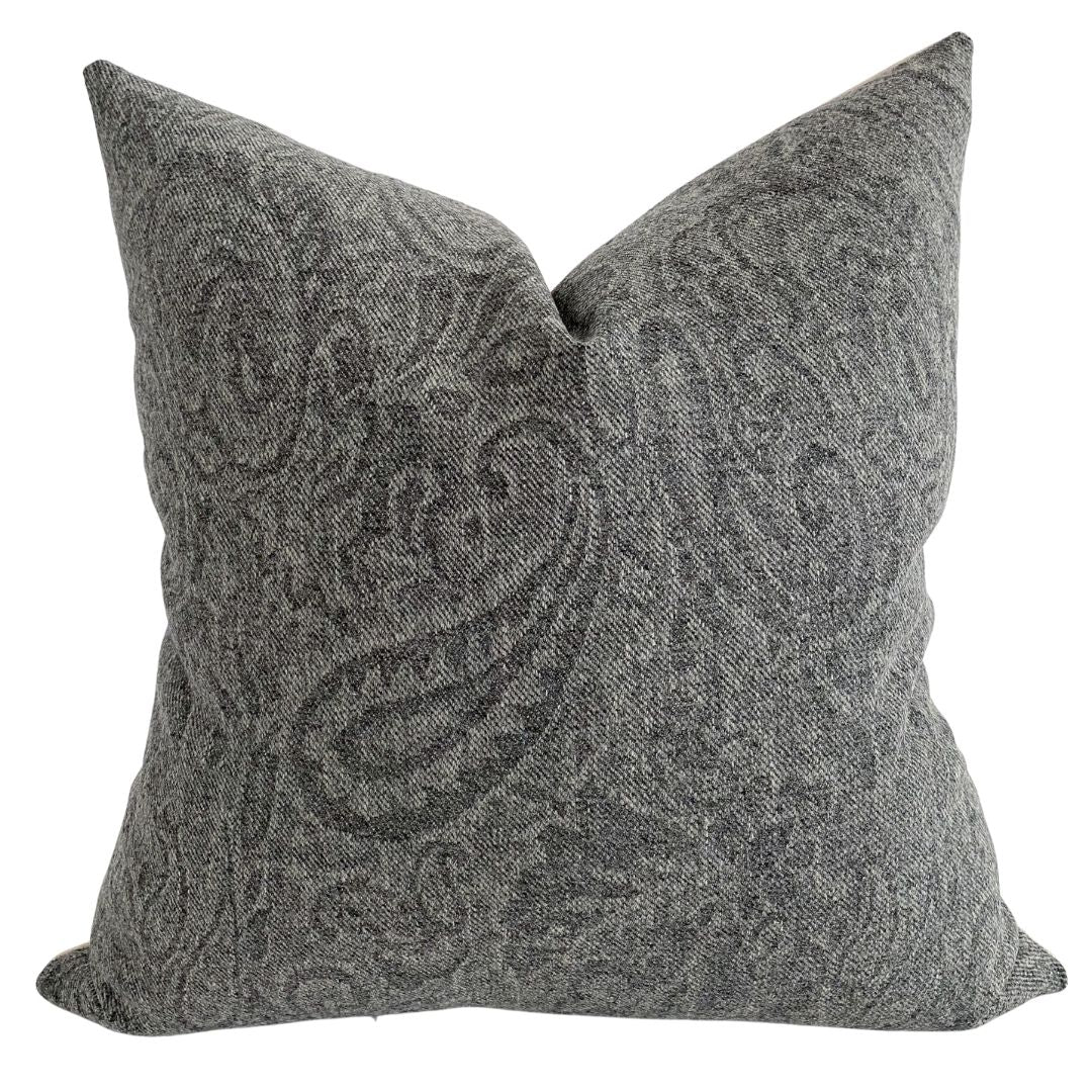 Set 4 Paisley Throw Pillows 18x18 Gray With a Hint of Green 