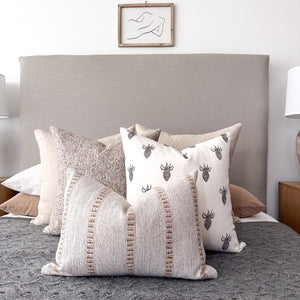 Pillow Groupings, How to Style pillow patterns, How to style pillows, Pre designed pillows sets, Decorative Pillow Grouping, Hackner Home, Designer pillows