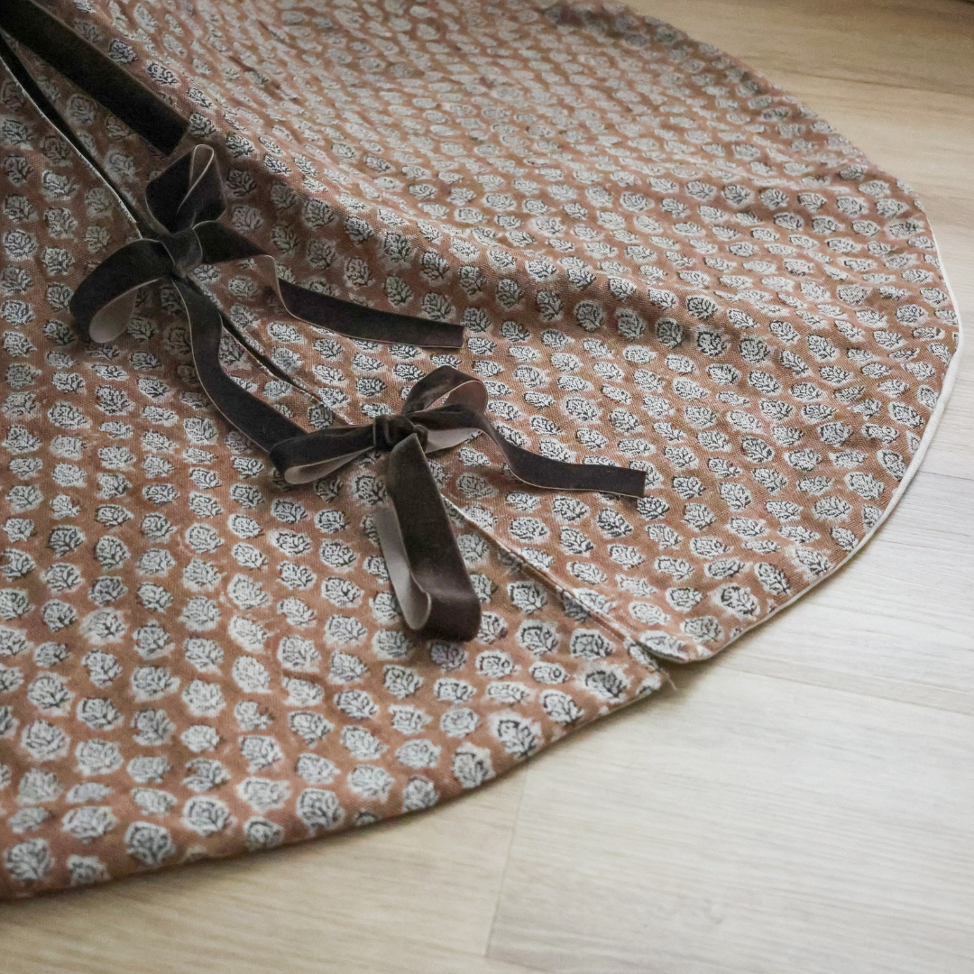 Brick Rose Block Print Christmas Tree Skirt