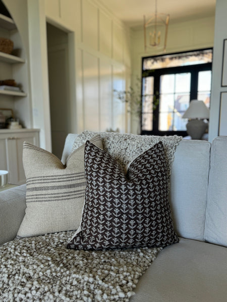 Sectional Pillow Combo 'Alluring'