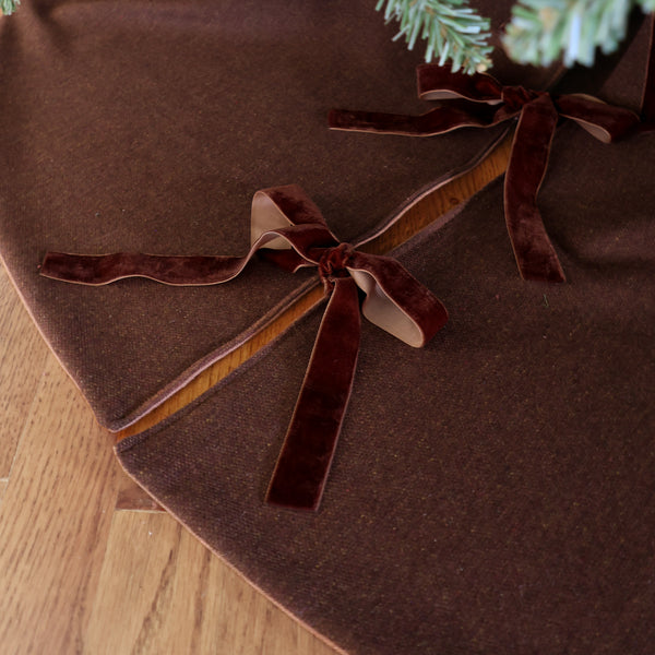 Pumpernickel Wool Christmas Tree Skirt