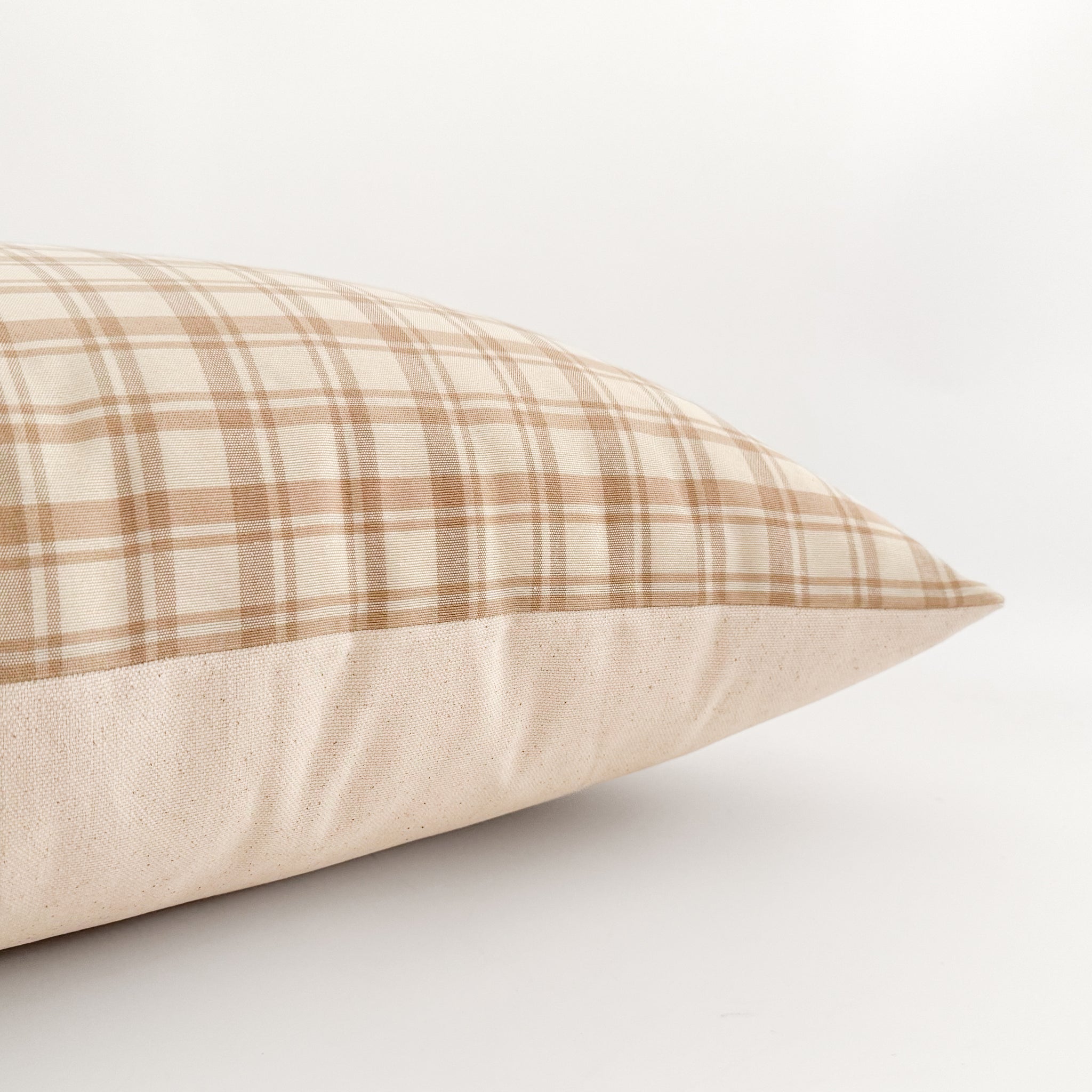 Cottage Plaid Pillow Cover