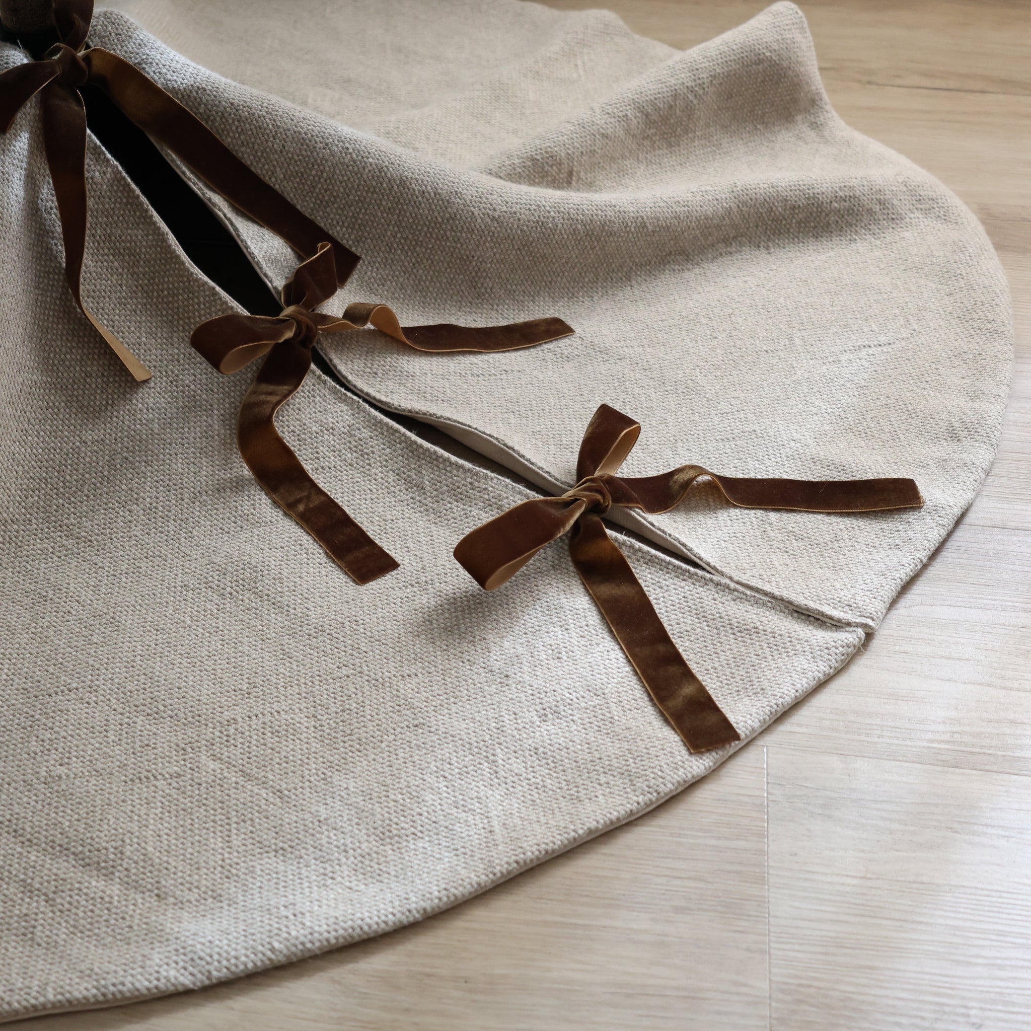 Neutral Heavy Linen Christmas Tree Skirt