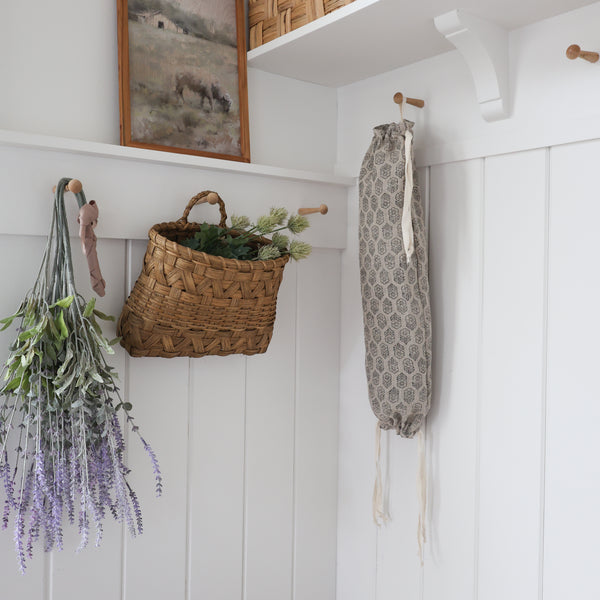 Cloth Grocery Bag Holder 'Beloved Linen Block Print'