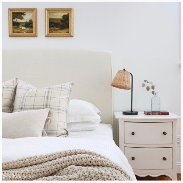Decorative Pillows for bed, Plaid Pillows on bed, Layering Pillows on Bed, Plaid Pillows, @HacknerHome, Fall Pillows, Bed Pillows, Cream Plaid Pillows, Decorative pillows, Designer Pillows, Pillows, Bedroom Design, Vintage Bedroom design, Warm Neutral Bedroom, Pillow Shop, Cushion Covers, Hackner Home, Home Styling Decor, Interiors, Home Interiors