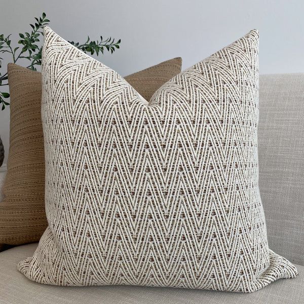 Brown Color Pillows, Fall Pillows, Decorative Pillows, Boho Style Pillows in brown, Textured Pillows, Hackner Home, Designer Pillows, How to Style Pillow patterns, Brown Woven Pillows