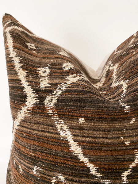Mountain Lodge Pillow Cover (ON THE SHELF)